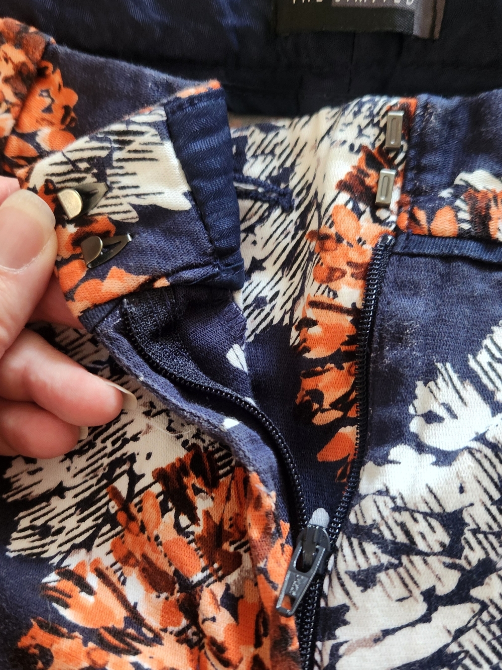 Navy Floral Print Capris with Coral & White Blooms - Picture 6 of 10